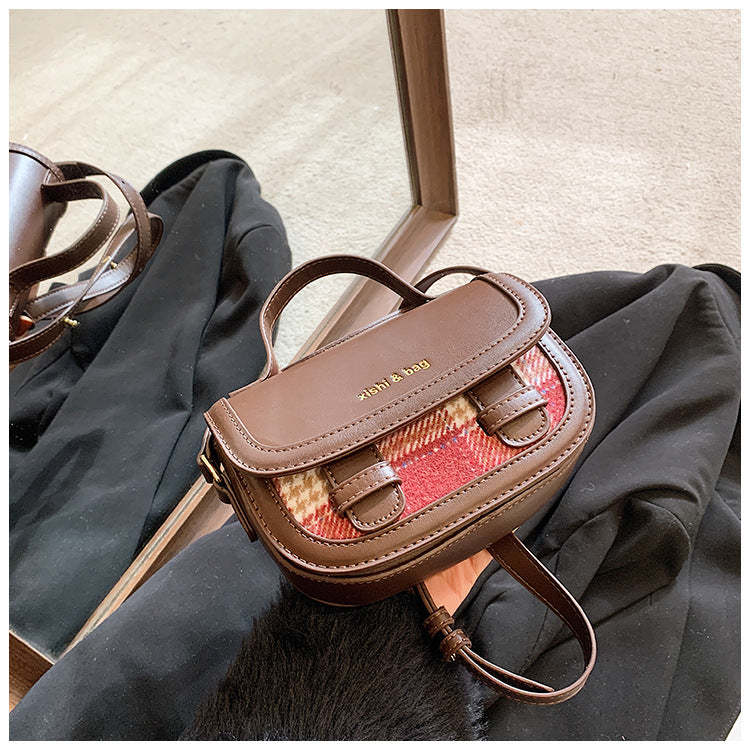 Контрастная сумка через плечо из многослойного материала Saddle Denim Wool