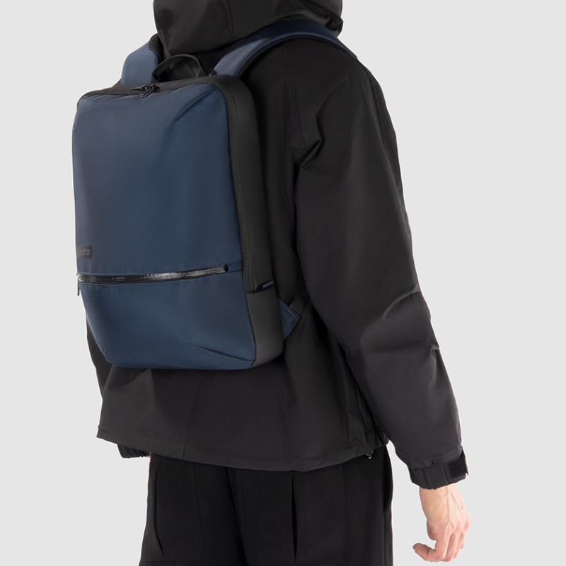 Легкий деловой рюкзак Urban Flex