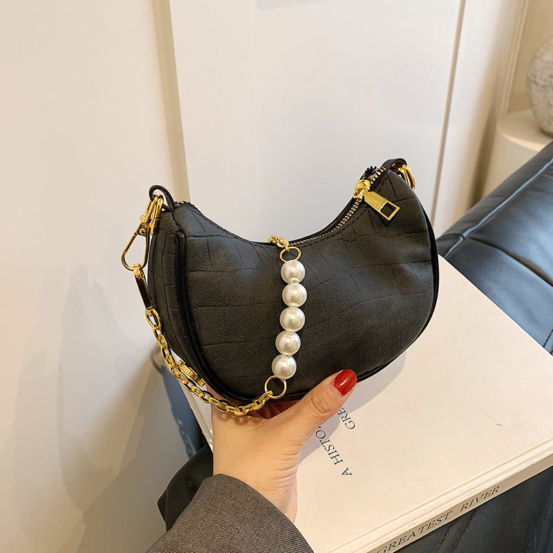 Сумка-мессенджер Mini Saddle в стиле Chanel с бриллиантами из денима